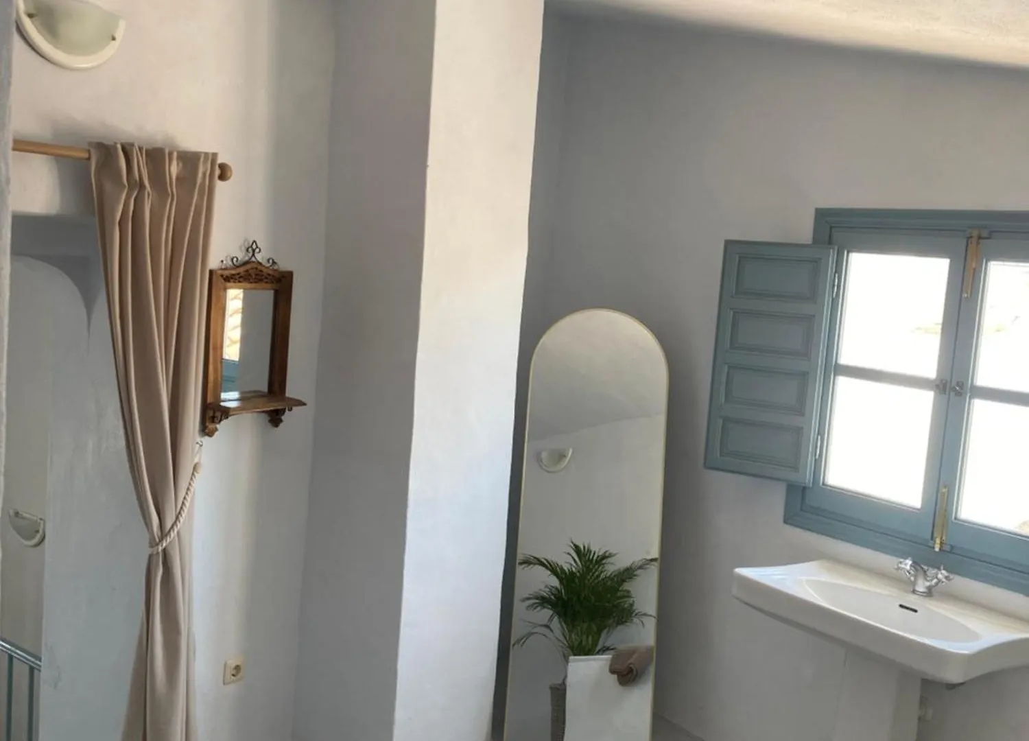 Village Town House With Sea Views And Roof Top Terrace Frigiliana